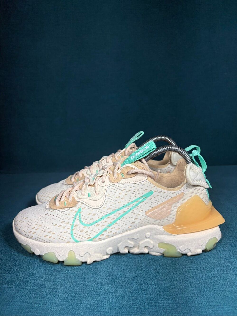 Nike React Vision Pearl White Green Glow Women's Size 8.5 CI7523-201